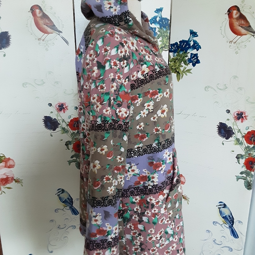 Coat - Picture 3 of 7